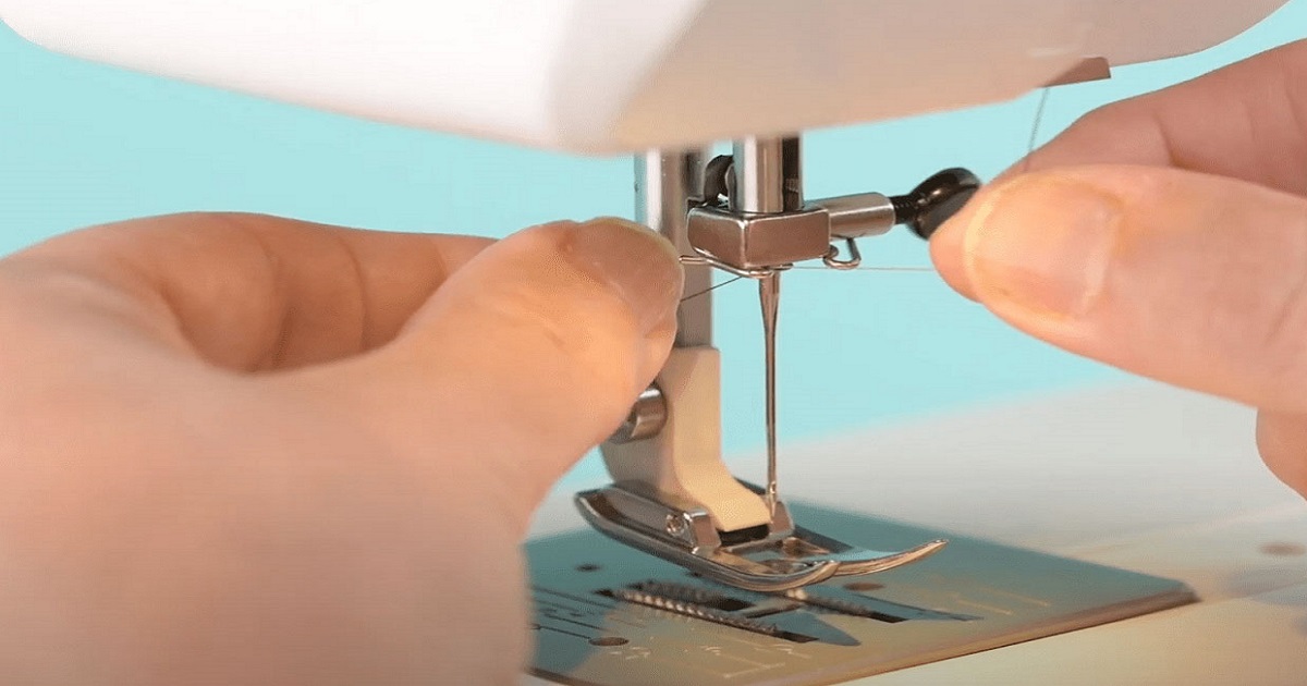 نحوه نخ کردن سوزن چرخ خیاطی