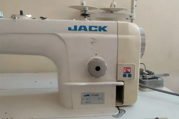 خطای E4 راسته‌دوز جک